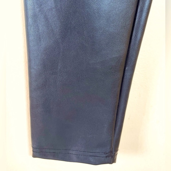 EUC Cloth By Design Buttery Soft Vegan Leather Leggings Black S - Picture 4 of 13